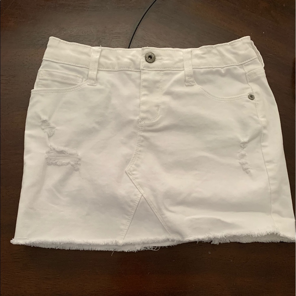 Like new White Skort